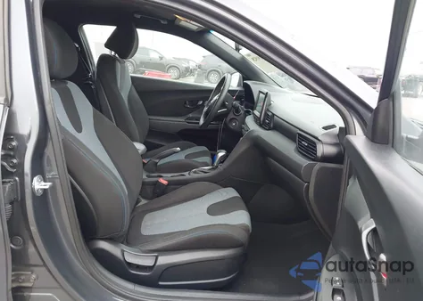 2020 Hyundai Veloster 2.0 z USA, uszkodzony, nr VIN KMHTG6AF1LU031894